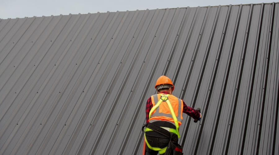 Expert top industrial roofings services in Lanse, MI